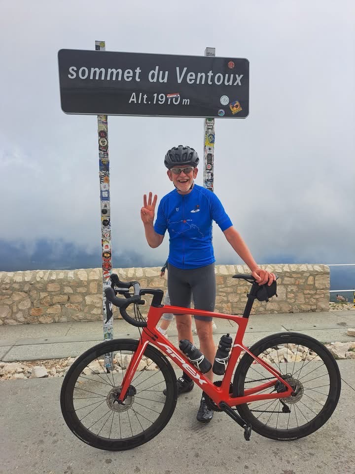 Nieuw hoogtebord op 5 juni 2025. Foto: Anne Betten.